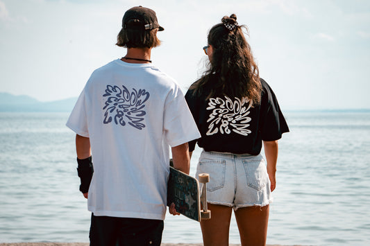 Oversize wavy logo
